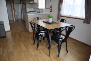 Southern Ocean Tourist Park - Villas 1 5