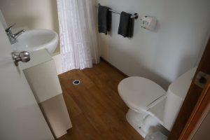 Southern Ocean Tourist Park - Villas 1 5