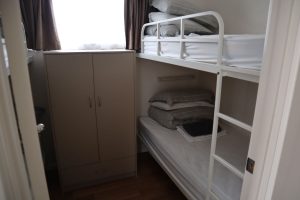Southern Ocean Tourist Park - Villa 4 6